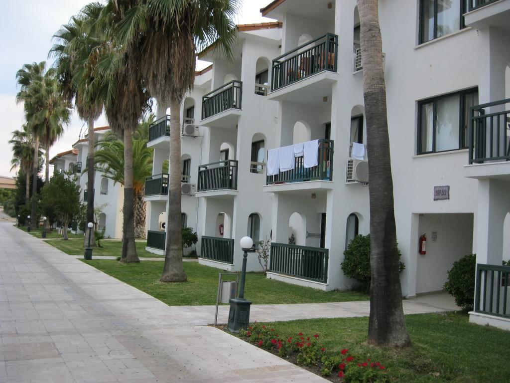 Sural Garden Hotel Side Buitenkant foto