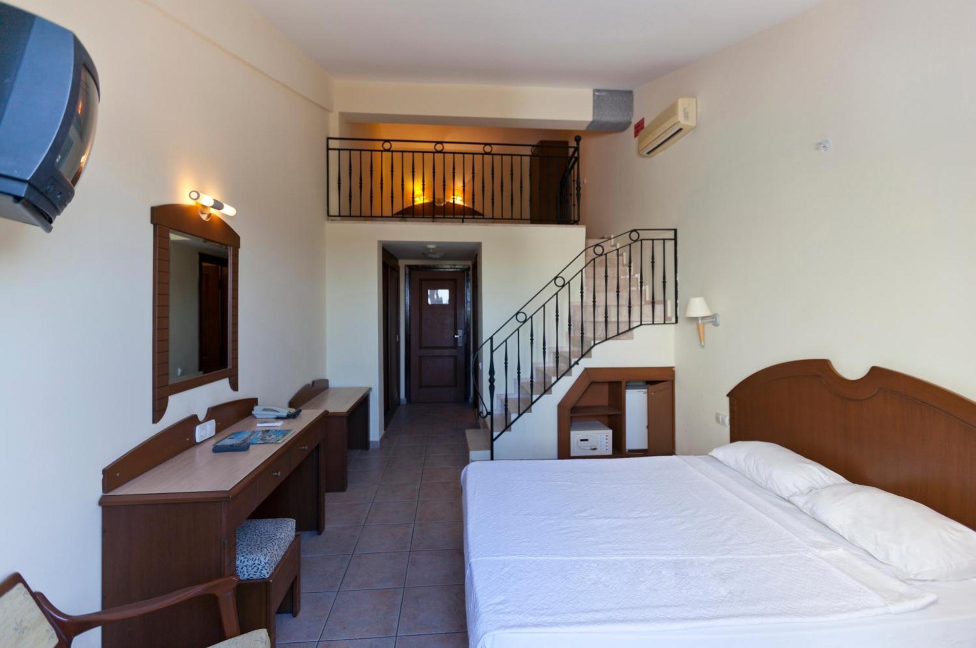 Sural Garden Hotel Side Buitenkant foto