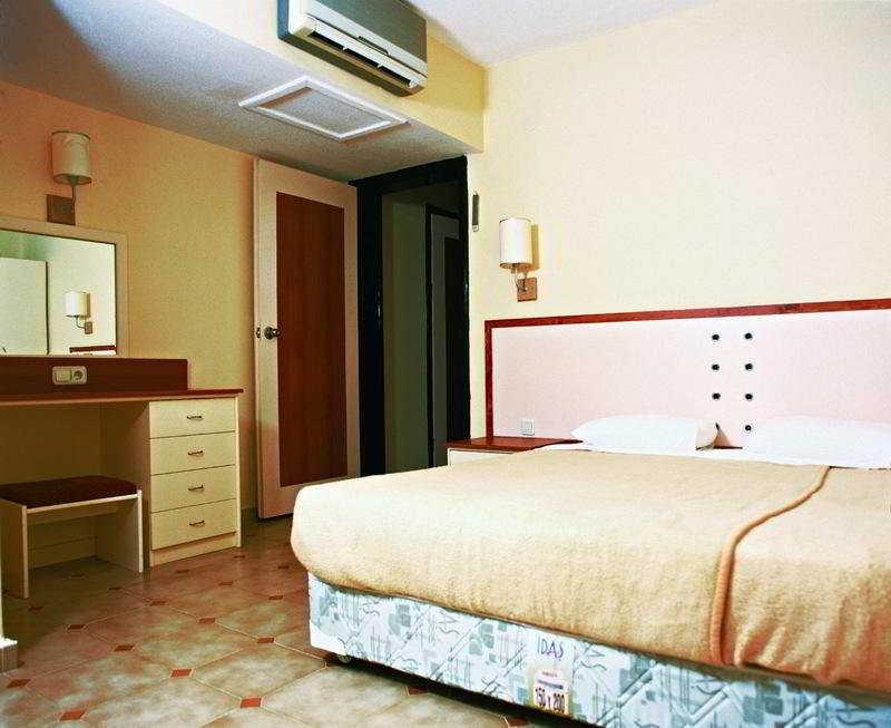 Sural Garden Hotel Side Buitenkant foto